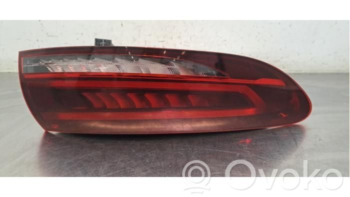Mercedes-Benz EQC Lampă spate în caroserie 