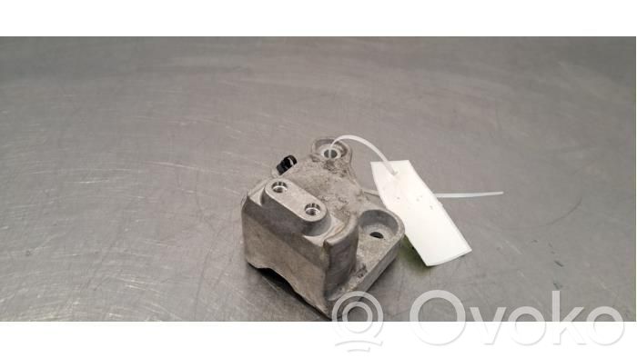 Opel Combo E Gearbox mounting bracket 