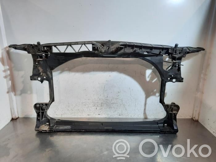 Audi A7 S7 4G Pas przedni 
