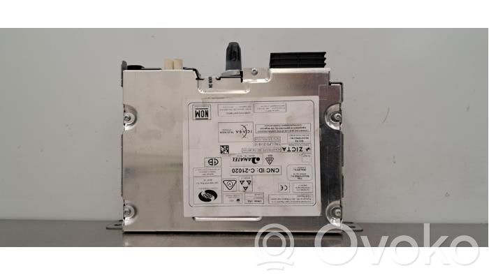 Opel Vivaro Unitate principală radio/CD/DVD/GPS 