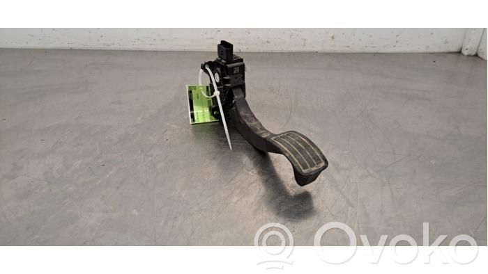 Accelerator throttle pedal   9839353480