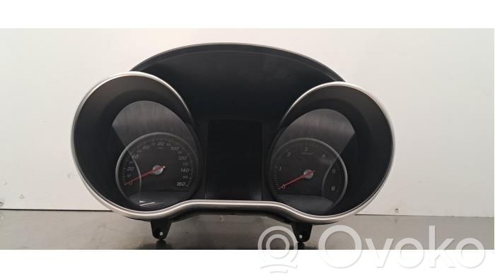 Mercedes-Benz C W205 Tachimetro (quadro strumenti) 