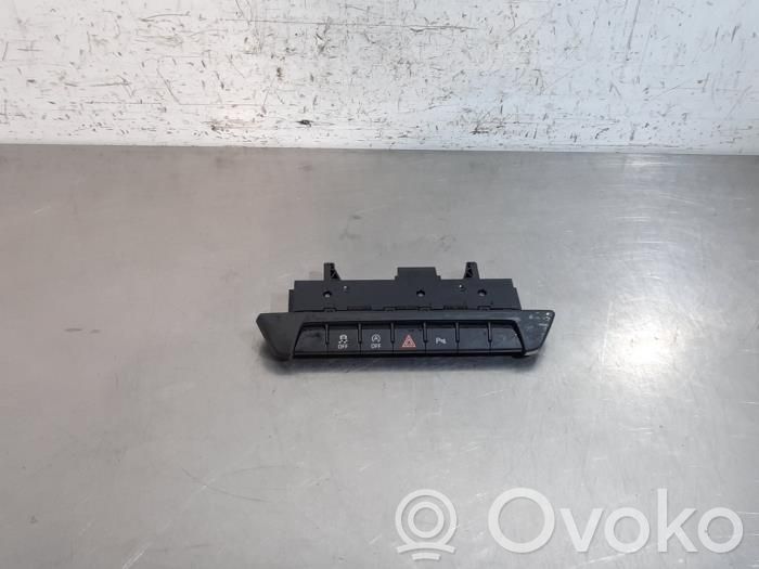 Audi A1 Hazard light switch 