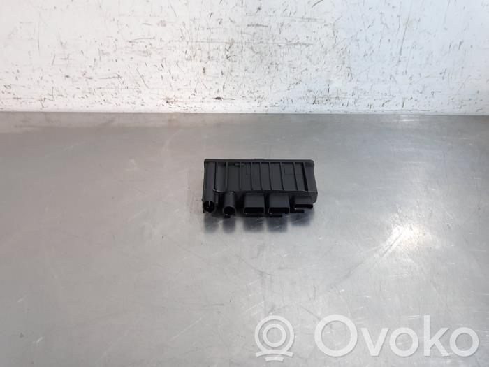 BMW 1 F40 Engine control unit/module 