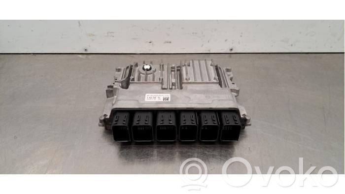 BMW 1 F40 Variklio valdymo blokas 
