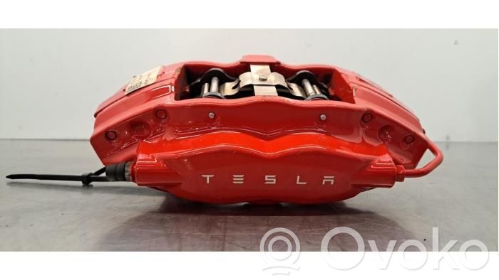 Tesla Model X Takajarrusatula 