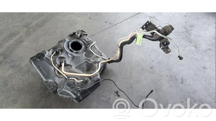 Volkswagen Golf VIII Serbatoio del carburante