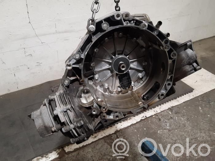 Audi A4 S4 B9 8W Caja de cambios manual de 5 velocidades 