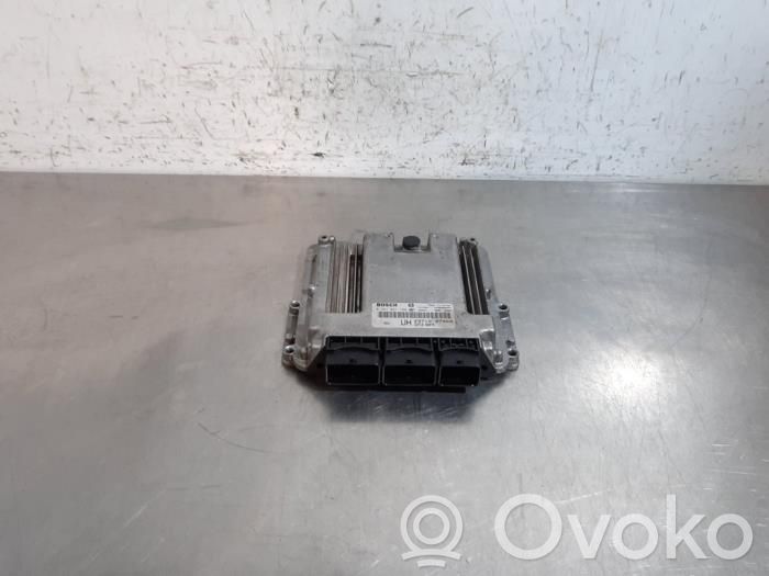 Engine control unit/module   237100746R