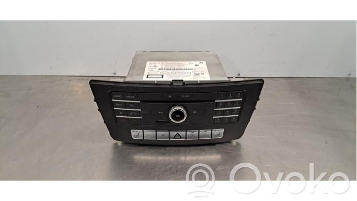 Panel / Radioodtwarzacz CD/DVD/GPS   A1669006819,A1669004522,A1669004522