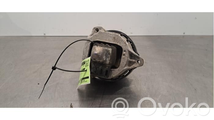 BMW 7 G11 G12 Supporto di montaggio del motore 