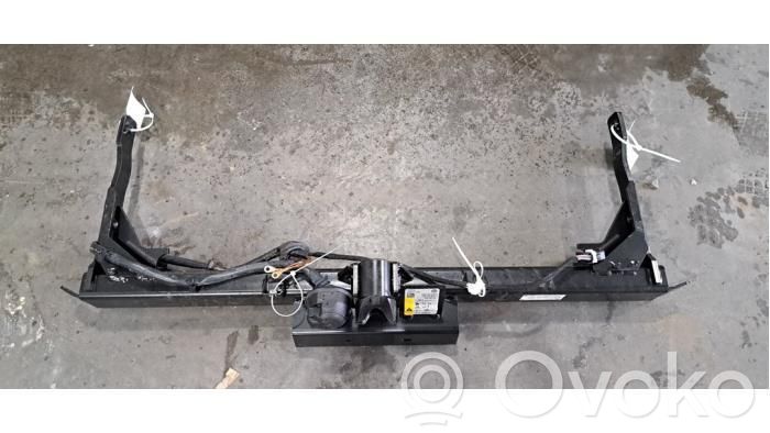 Hak holowniczy / Komplet   10A803881C