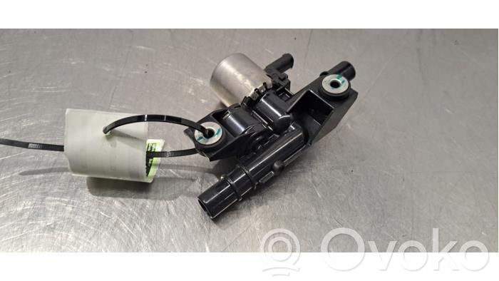 Coolant heater control valve   10960068