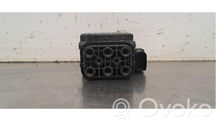 Module de commande suspension pneumatique arrière   31429926