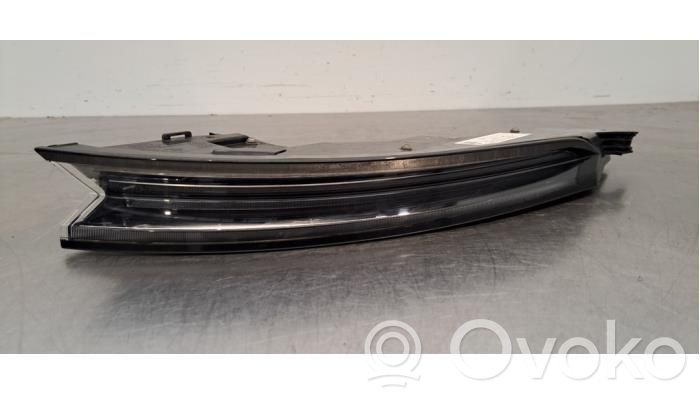 Porsche Taycan 9J1 Luci posteriori