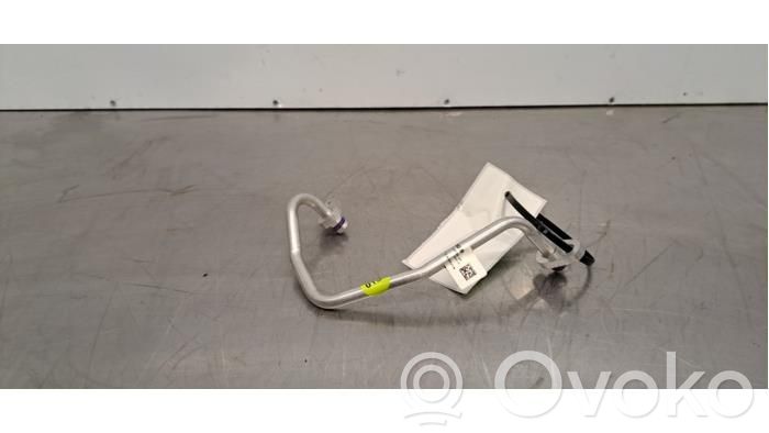 Audi Q4 e-tron Ilmastointilaitteen putki (A/C) 