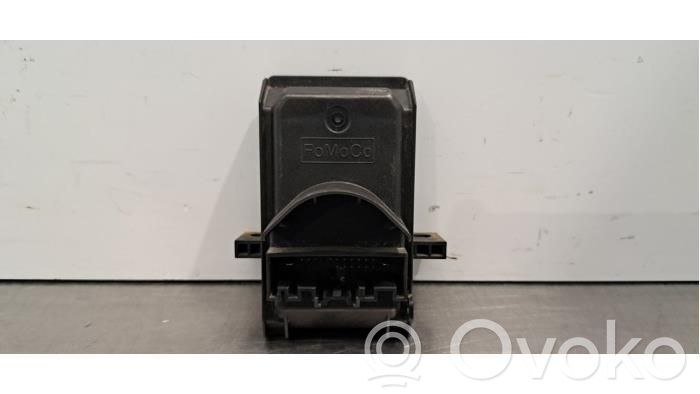 Väylän ohjainlaite   KK3T14F642AG
