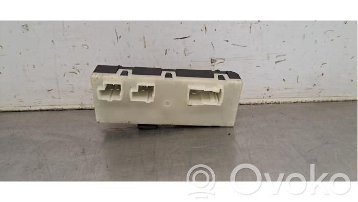 BMW 2 F45 Tailgate/trunk control unit/module 