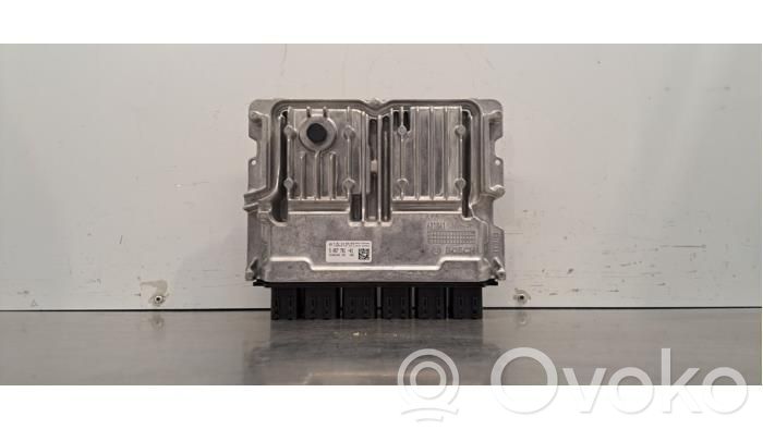 BMW 1 F40 Engine control unit/module 