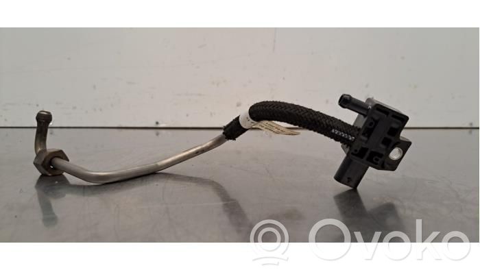 BMW 2 F45 Czujnik ciśnienia paliwa 