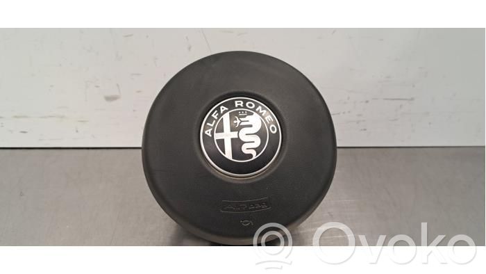 Alfa Romeo Stelvio Poduszka powietrzna Airbag kierownicy 