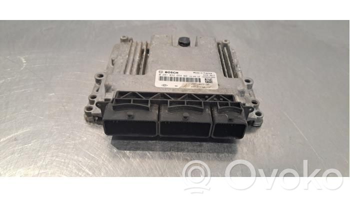 Engine control unit/module   237106319R