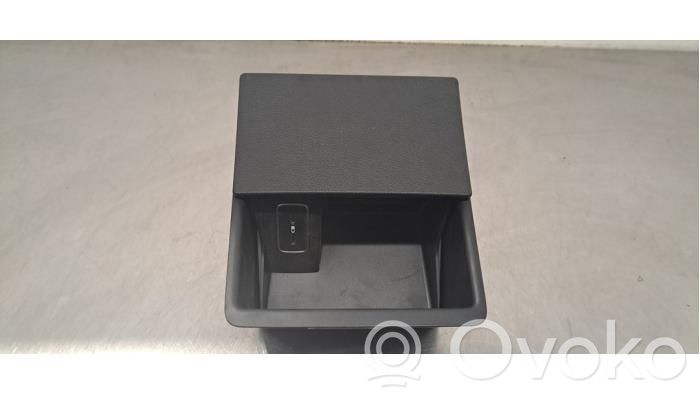 Mercedes-Benz GLE W167 Box/scomparti cruscotto