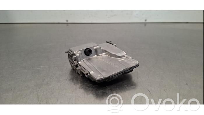 Lexus UX Windshield/windscreen camera 