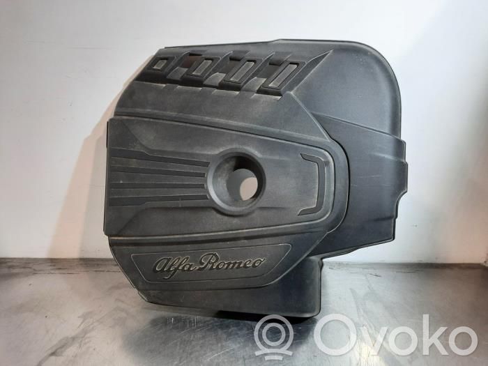 Alfa Romeo Giulia Motorabdeckung 
