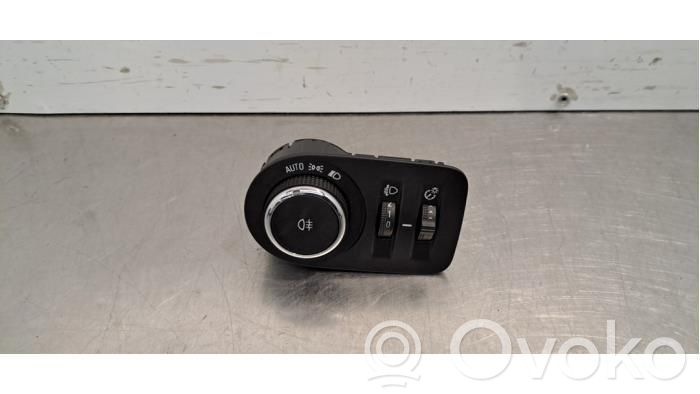 Opel Crossland X Bouton commande réglage hauteur de phares 