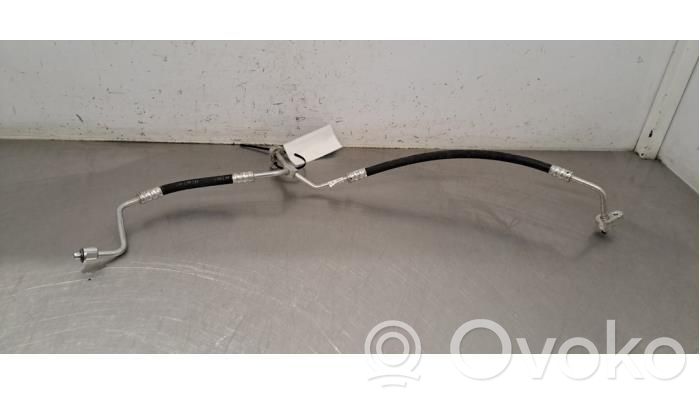 Mercedes-Benz EQB Conductă/furtun aer condiționat (A/C) 