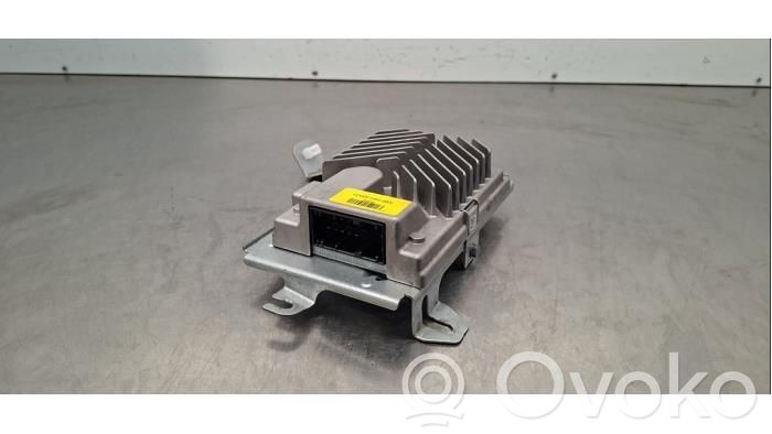 Mini Cooper Countryman F60 Wzmacniacz audio 