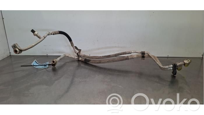 Ilmastointilaitteen putki (A/C)   GK2119D850AF