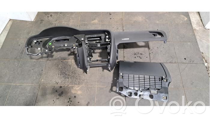 Panel de instrumentos   8T1857003D