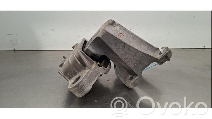 Engine mount bracket   JX617M121AE,2477404
