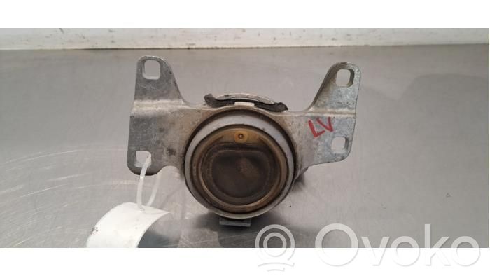 Volvo V40 Engine mount bracket 