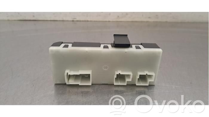 Unidad de control/módulo del maletero/compartimiento de carga   61355A19DB2,5A19DB2,6135A19DB2