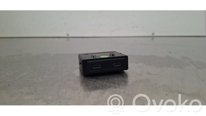 USB socket connector   98538614ZD,9854399280