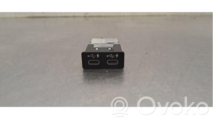 BMW X1 U11 Enchufe conector USB 