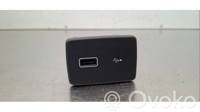 Fiat Ducato Enchufe conector USB 