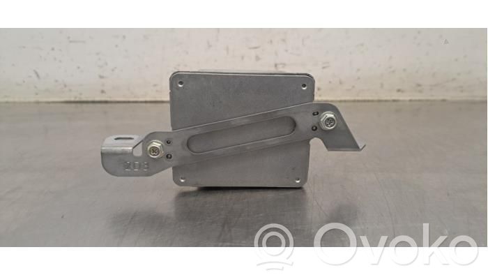 Toyota bZ4X Antenna control unit 