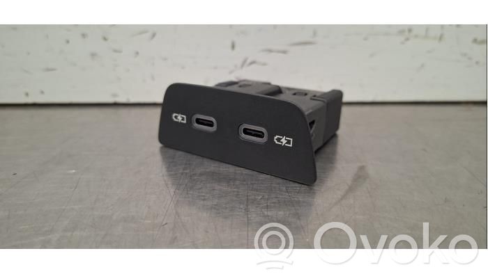 Enchufe conector USB   2G6035718