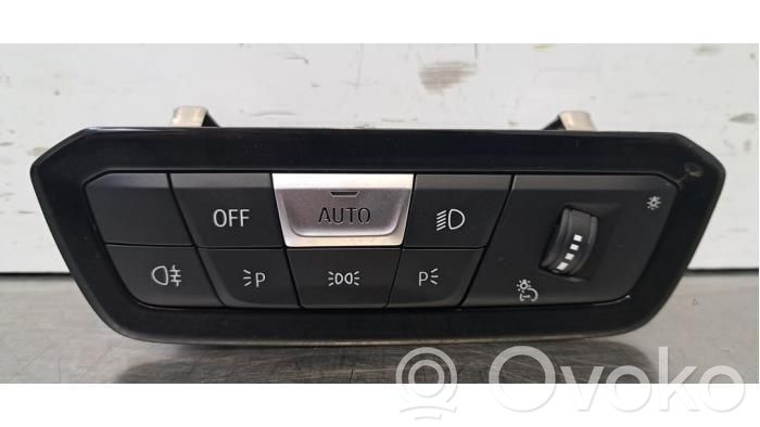 BMW 4 G22 G23 G24 G26 Przycisk / Pokrętło regulacji świateł 