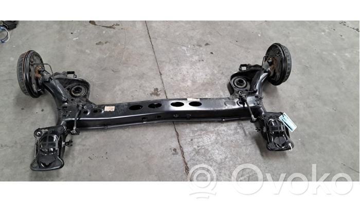Skoda Fabia Mk4 (6VA) Belka osi tylnej 