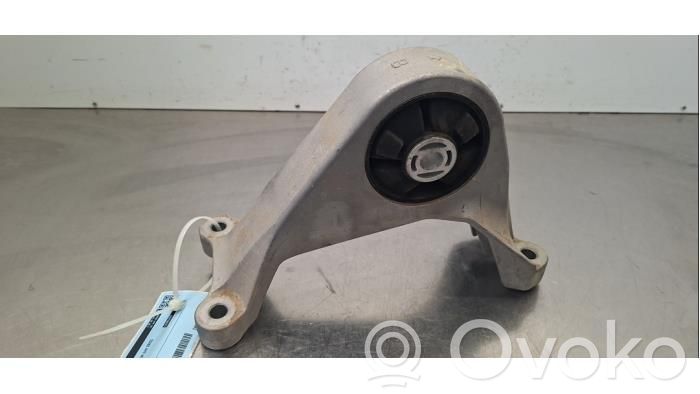 Renault Megane E-Tech Engine mount bracket 