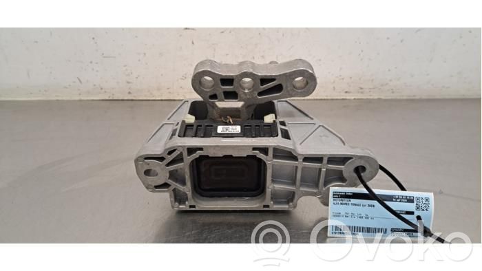 Alfa Romeo Tonale Engine mount bracket 