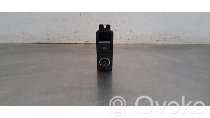 Interrupteur, commande de frein de stationnement   4KE927225
