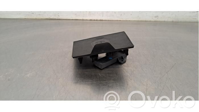 Alfa Romeo Giulia Antena systemu bezkluczykowego 