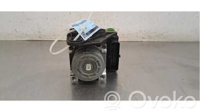 Volkswagen Golf VIII Bomba de ABS 