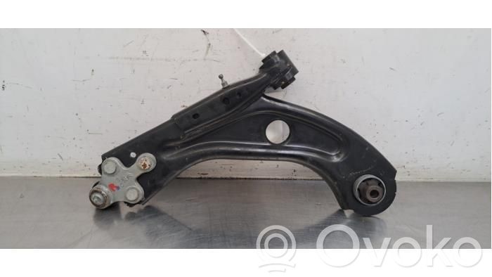 Opel Astra L Basculă față 